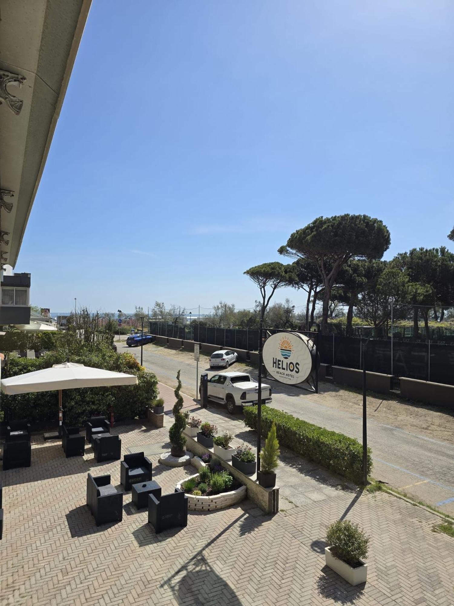 Hotel Helios Beach Milano Marittima Zewnętrze zdjęcie