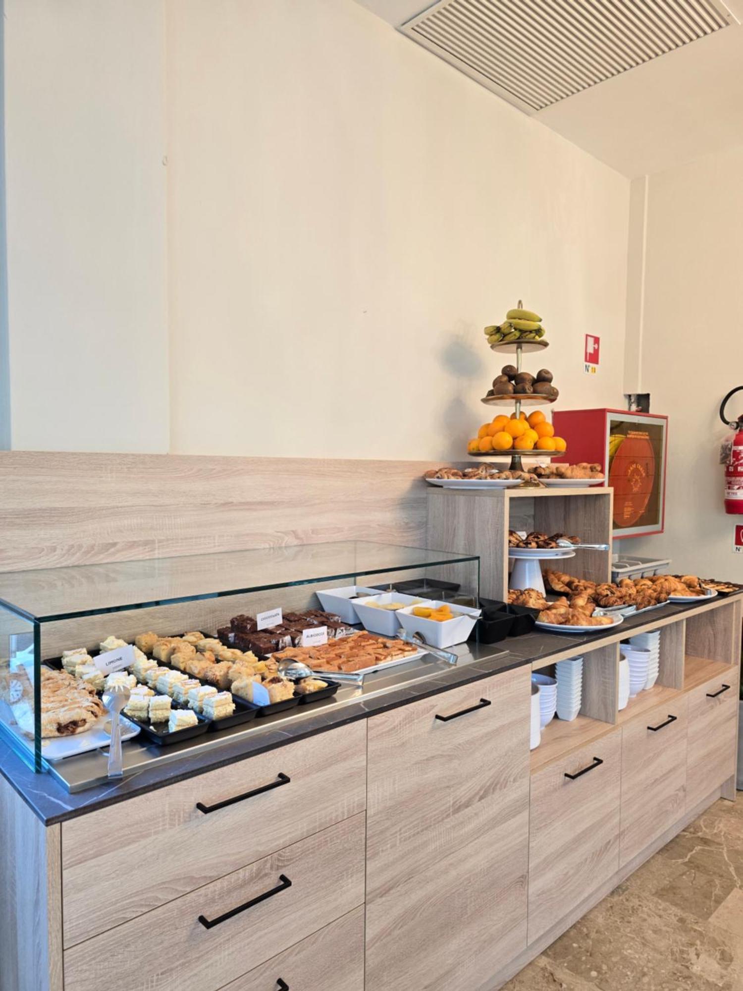 Hotel Helios Beach Milano Marittima Zewnętrze zdjęcie