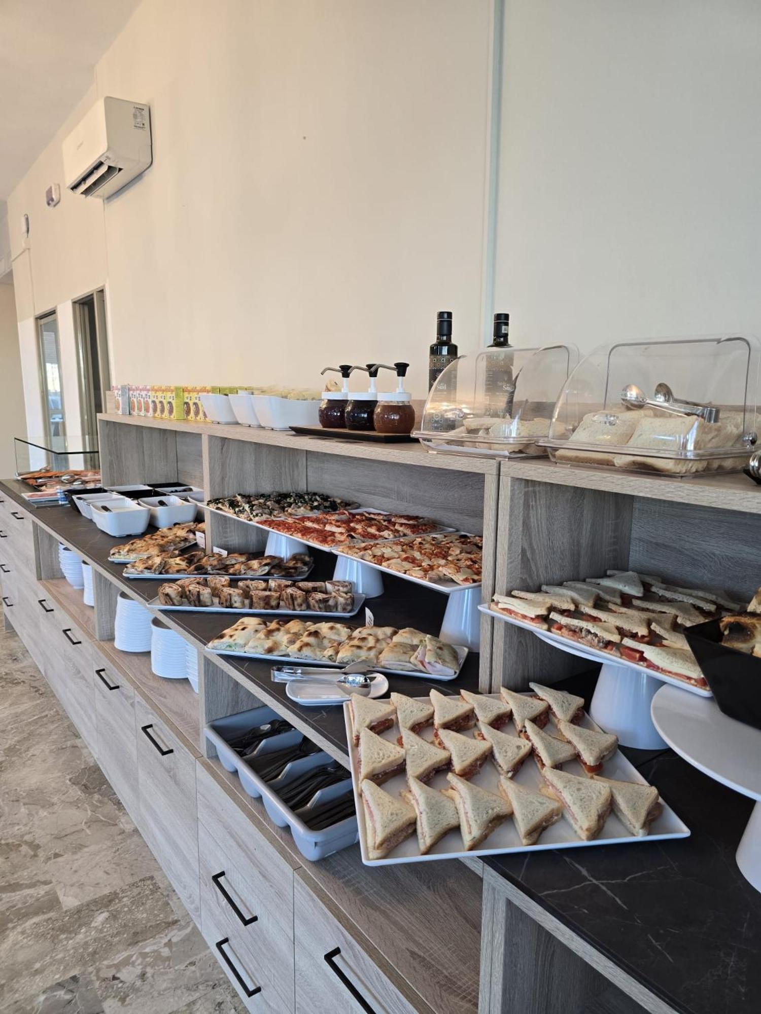 Hotel Helios Beach Milano Marittima Zewnętrze zdjęcie