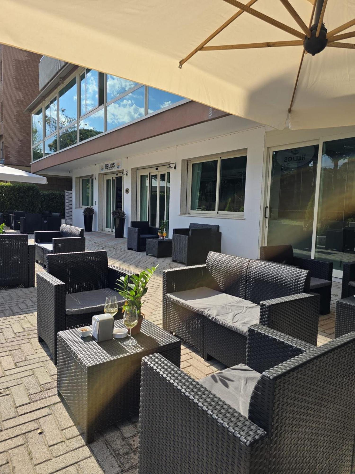 Hotel Helios Beach Milano Marittima Zewnętrze zdjęcie